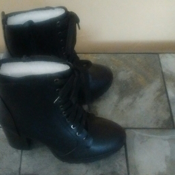 Balboa Heeled Boots - Picture 3 of 7